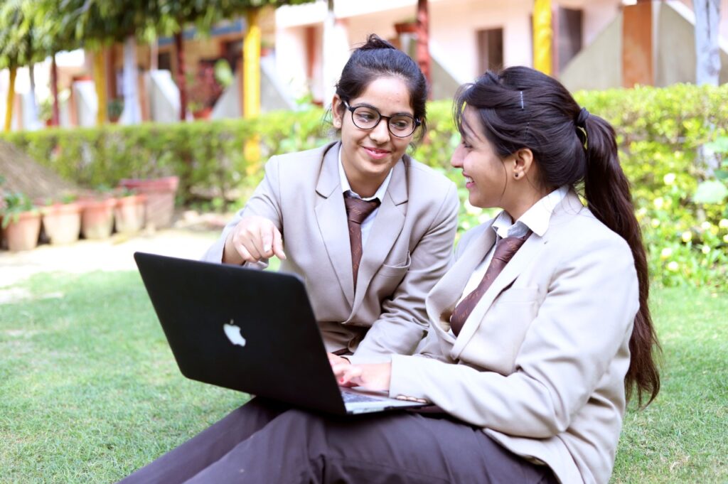 What is the placement package of DDUMC Meerut?