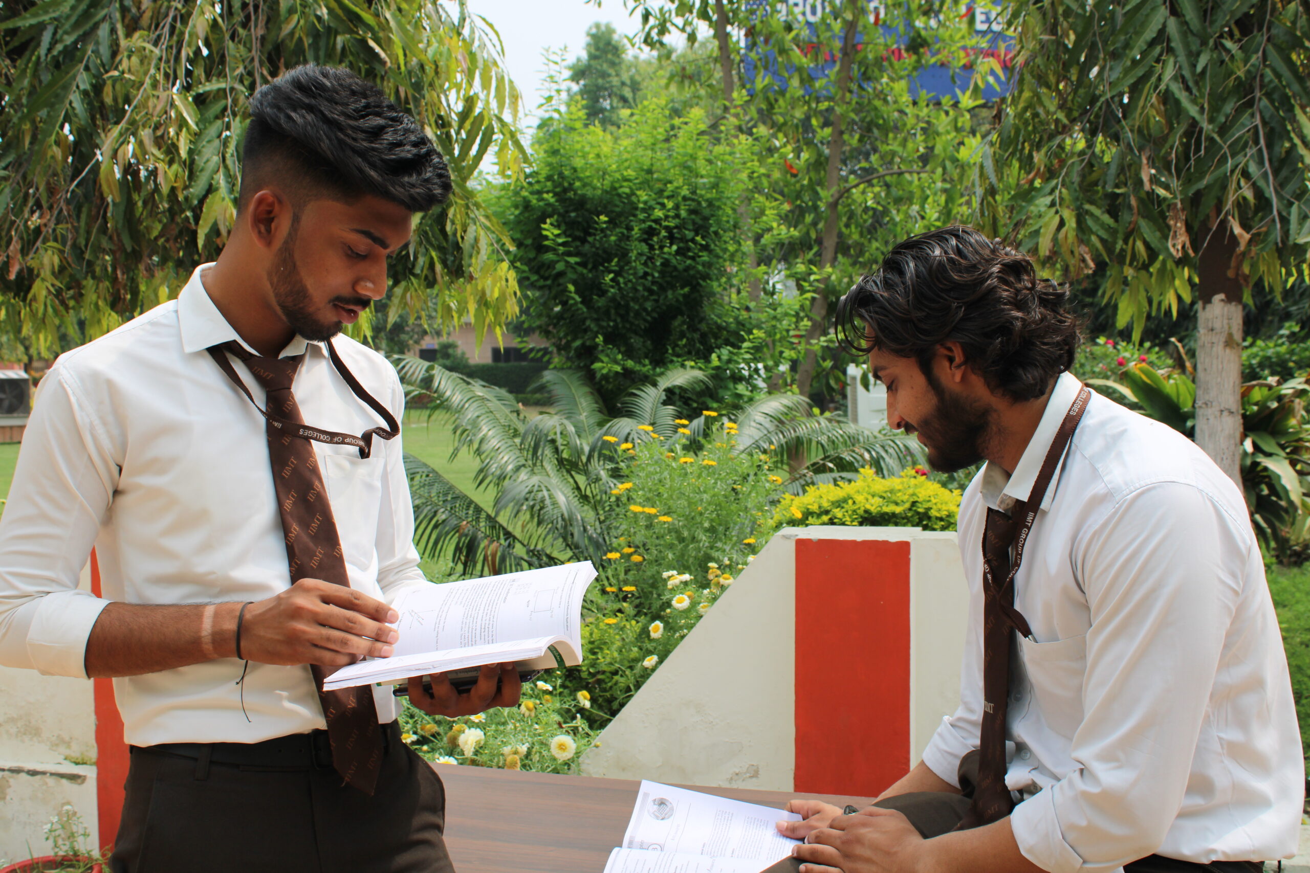 Which college is better for BBA in Meerut scaled