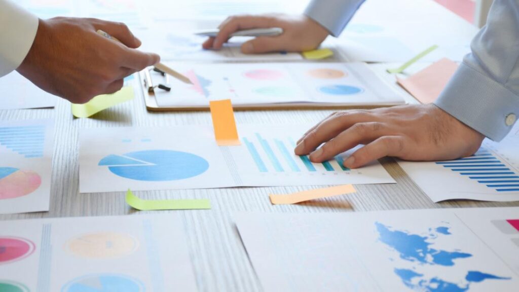 Why the BBA Program at DDUMC is the Best Choice for Aspiring Business Leaders?